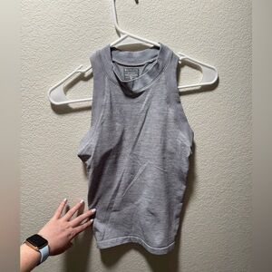 Light grey Athleta tank